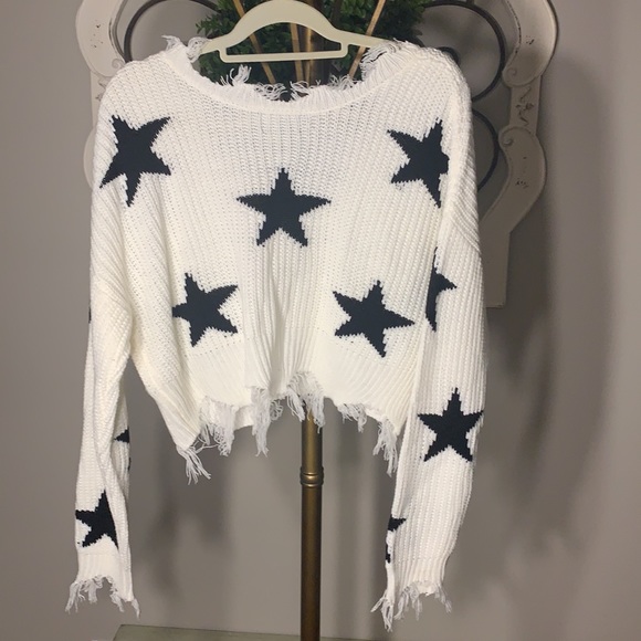 Cropped Sweater by Just Polly Sz Large White w/ Black Stars NWOT - Picture 2 of 2